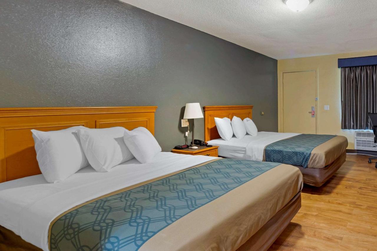 Econo Lodge Pryor Creek Exteriör bild