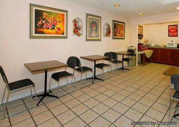 Econo Lodge Pryor Creek Restaurang bild